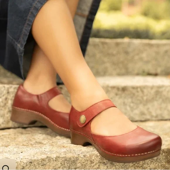 Dansko Lea Slingback Flats For Women – Super Comfy Arch Support & Leather Uppers